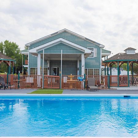 Atlantic Shores Inn And Suites Чинкотиг Экстерьер фото