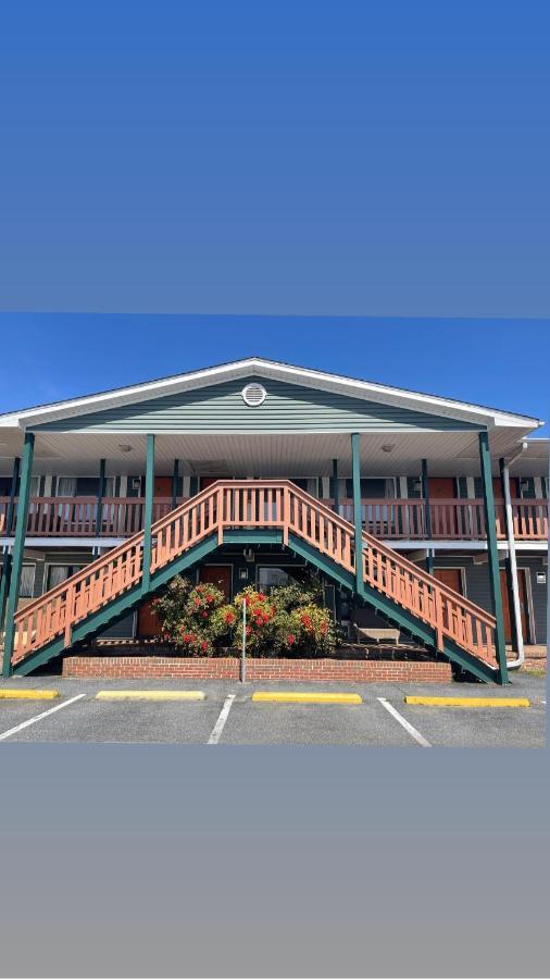 Atlantic Shores Inn And Suites Чинкотиг Экстерьер фото