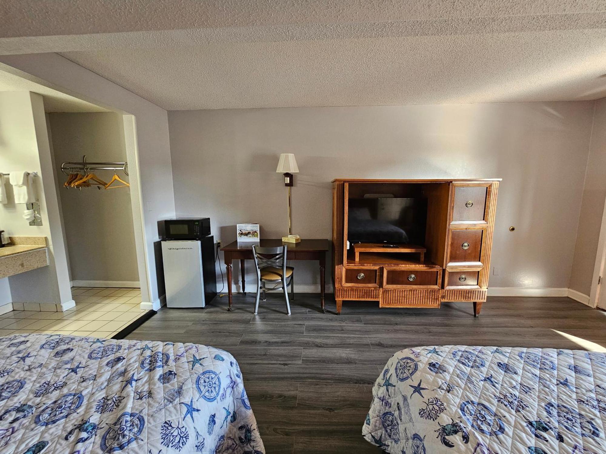 Atlantic Shores Inn And Suites Чинкотиг Экстерьер фото