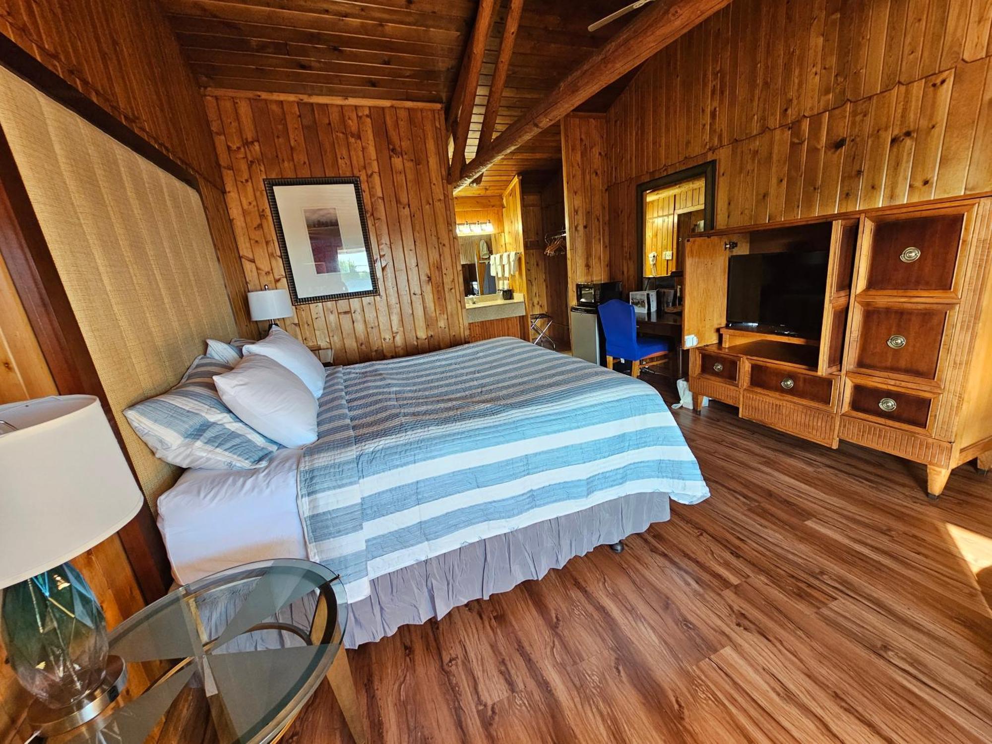 Atlantic Shores Inn And Suites Чинкотиг Экстерьер фото